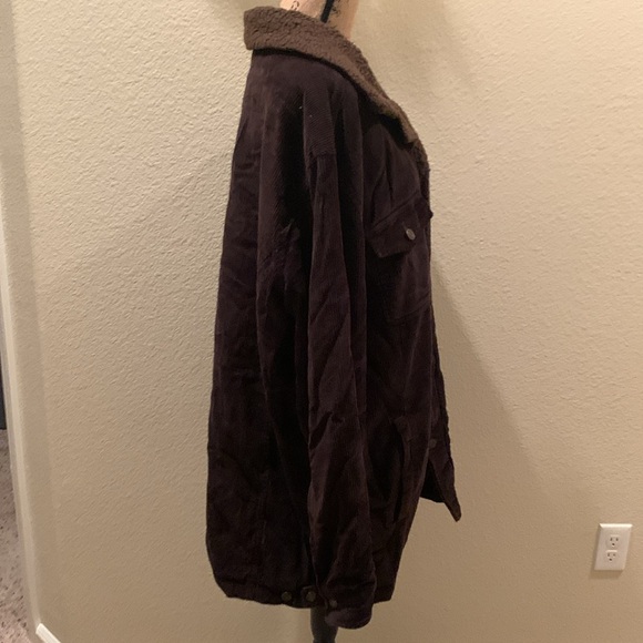 Men’s GAP Chocolate Brown Corduroy Sherpa Lined Trucker Jacket - Picture 6 of 12